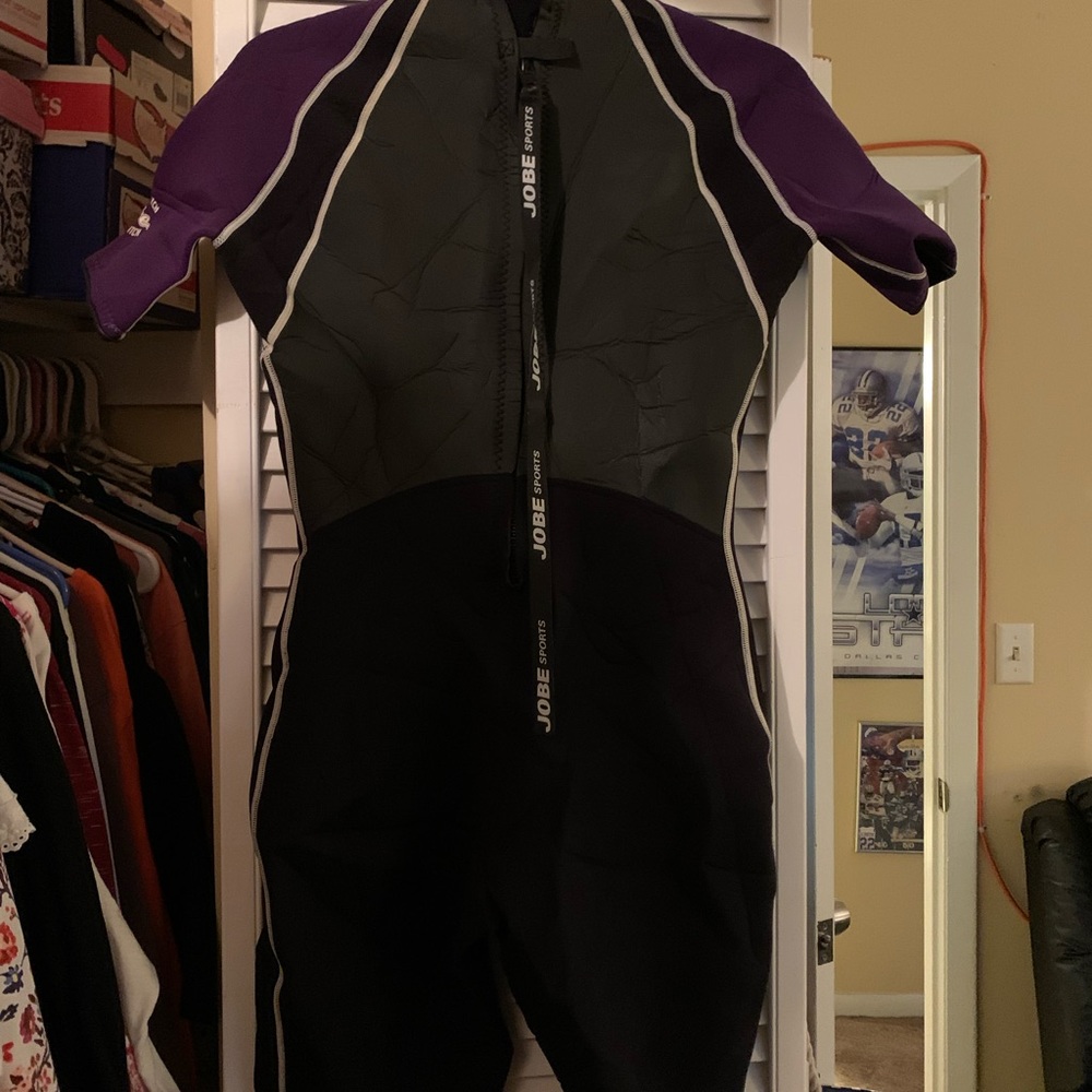 Wetsuit - Picture 4 of 6